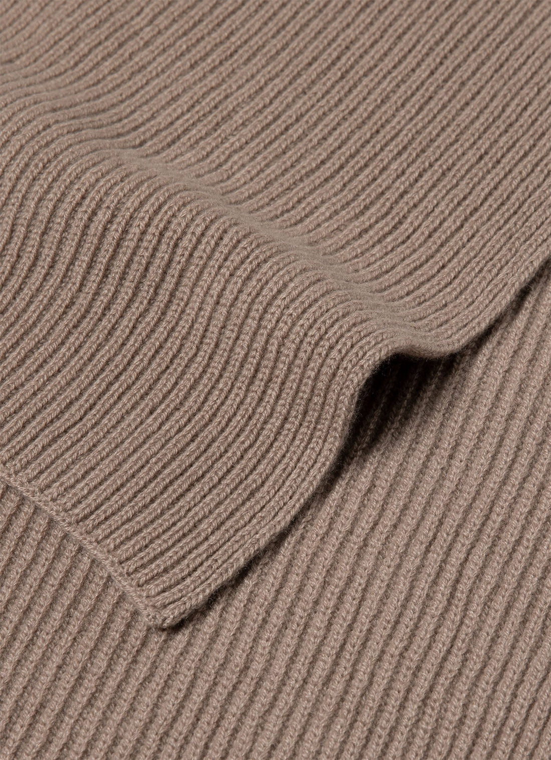 Cashmere Ribbed Scarf in Mink