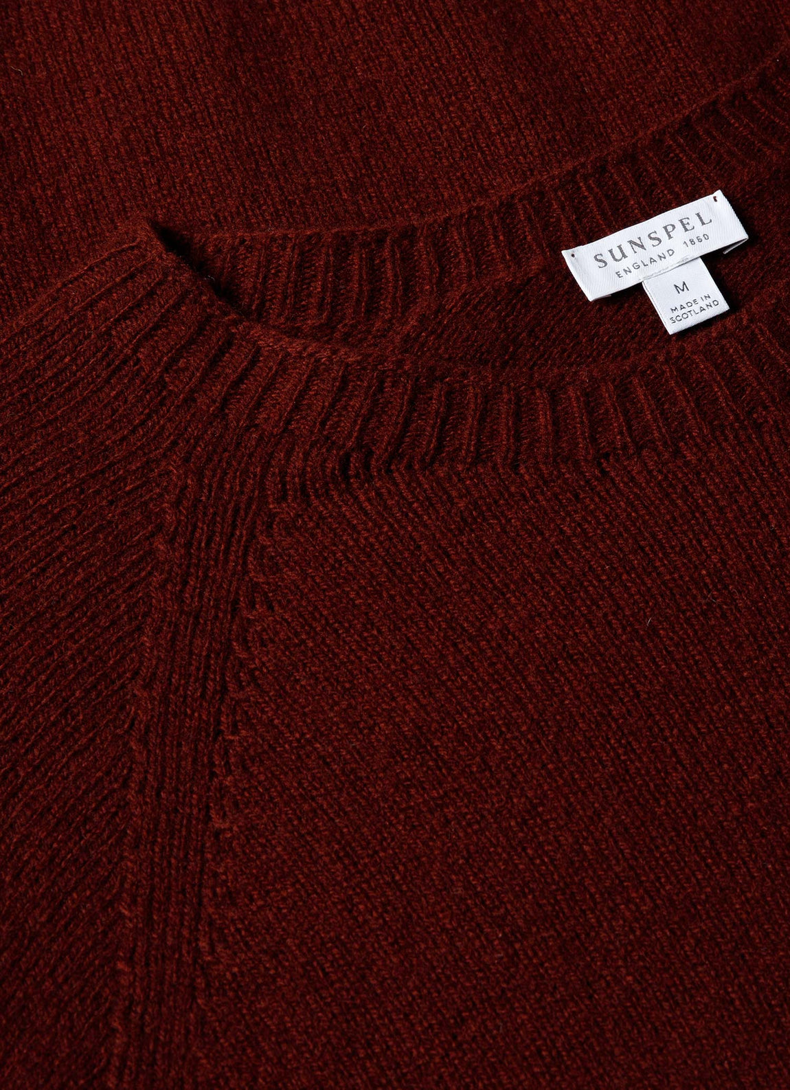 Men's Lambswool Crew Neck Jumper in Maroon