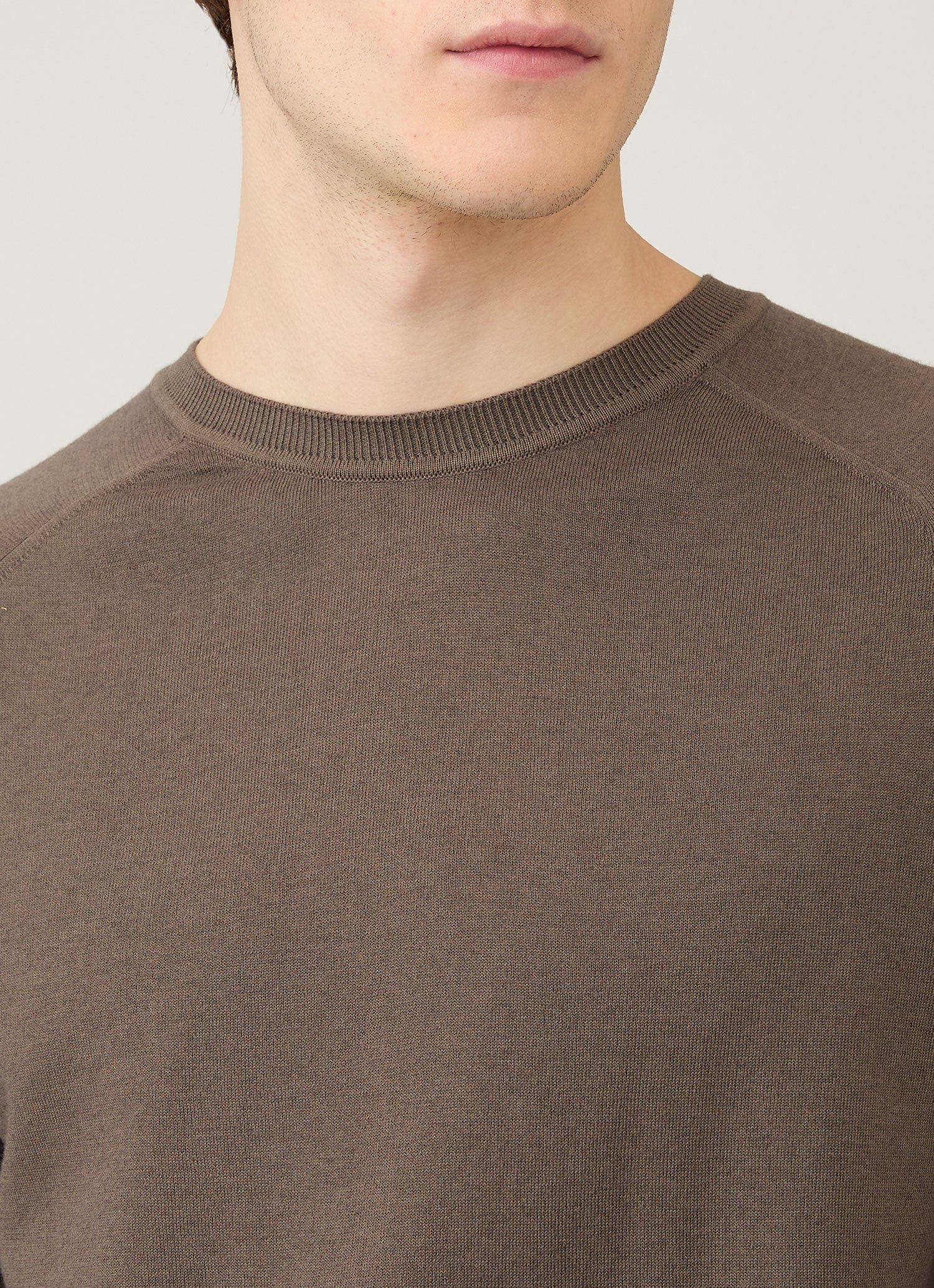 Men's Sea Island Cashmere Crew Neck Jumper in Bark
