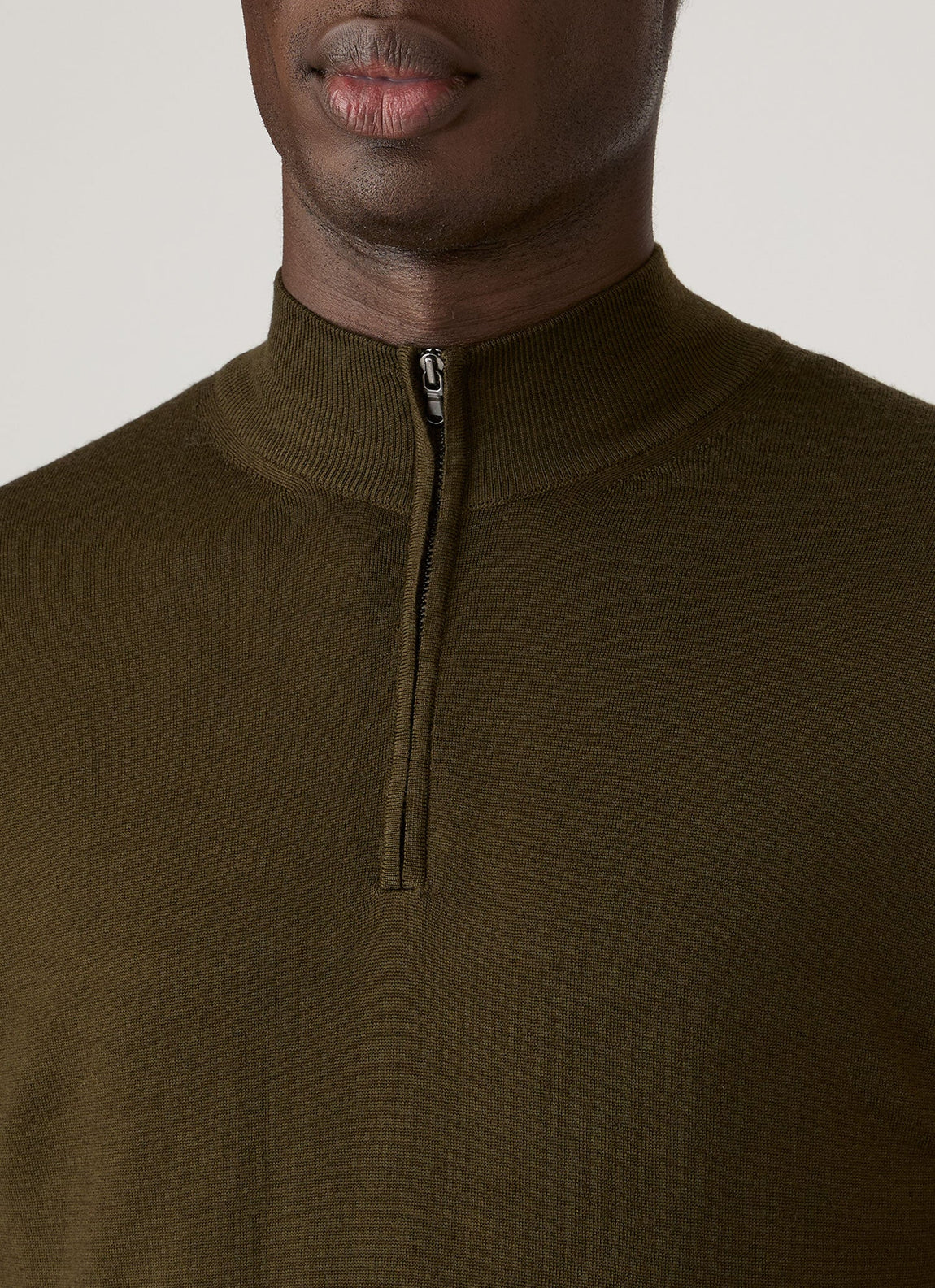 Men's Extra-Fine Merino Half Zip Jumper in Loden Green