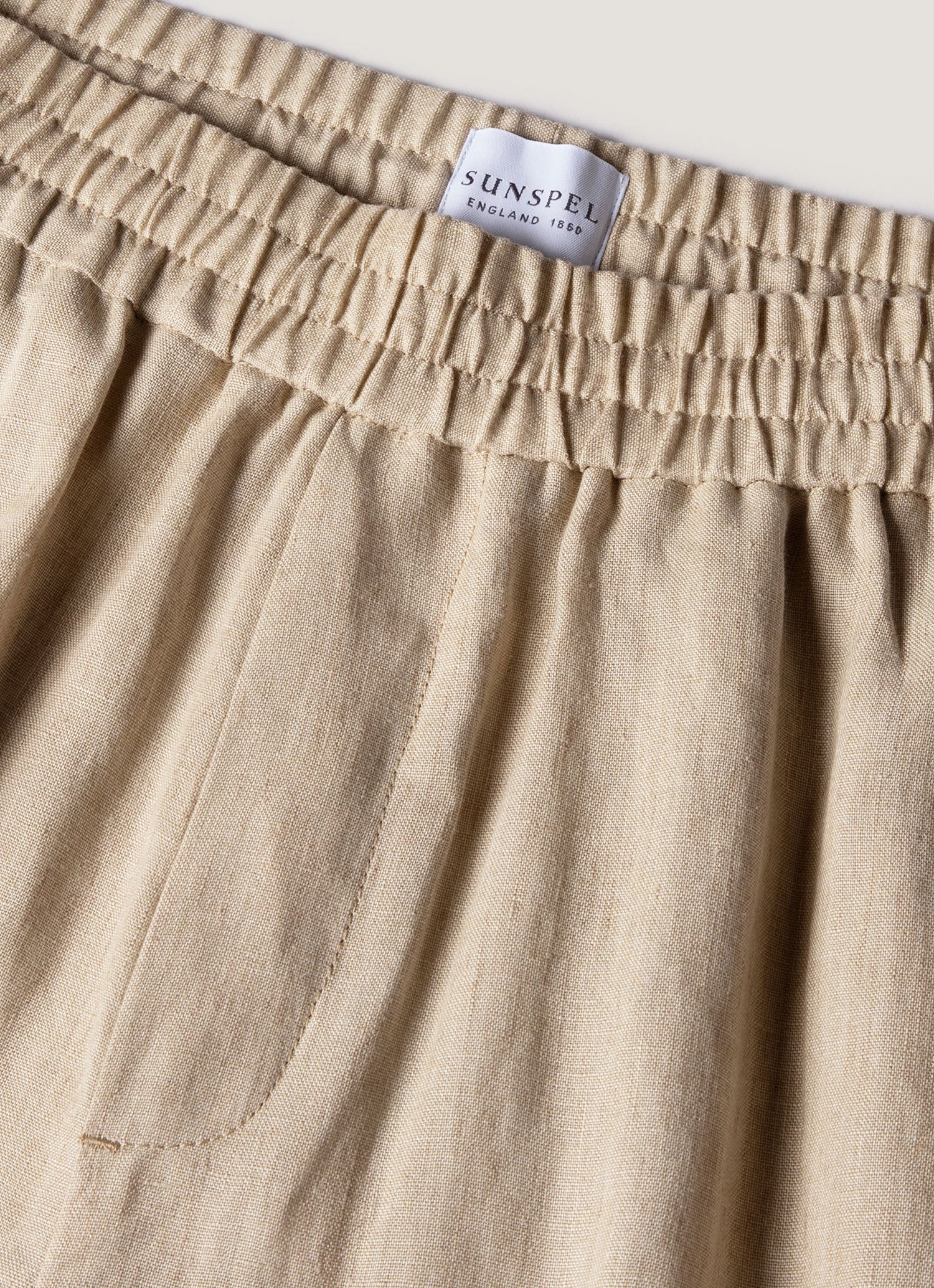 Men's Linen Drawstring Short in Light Sand