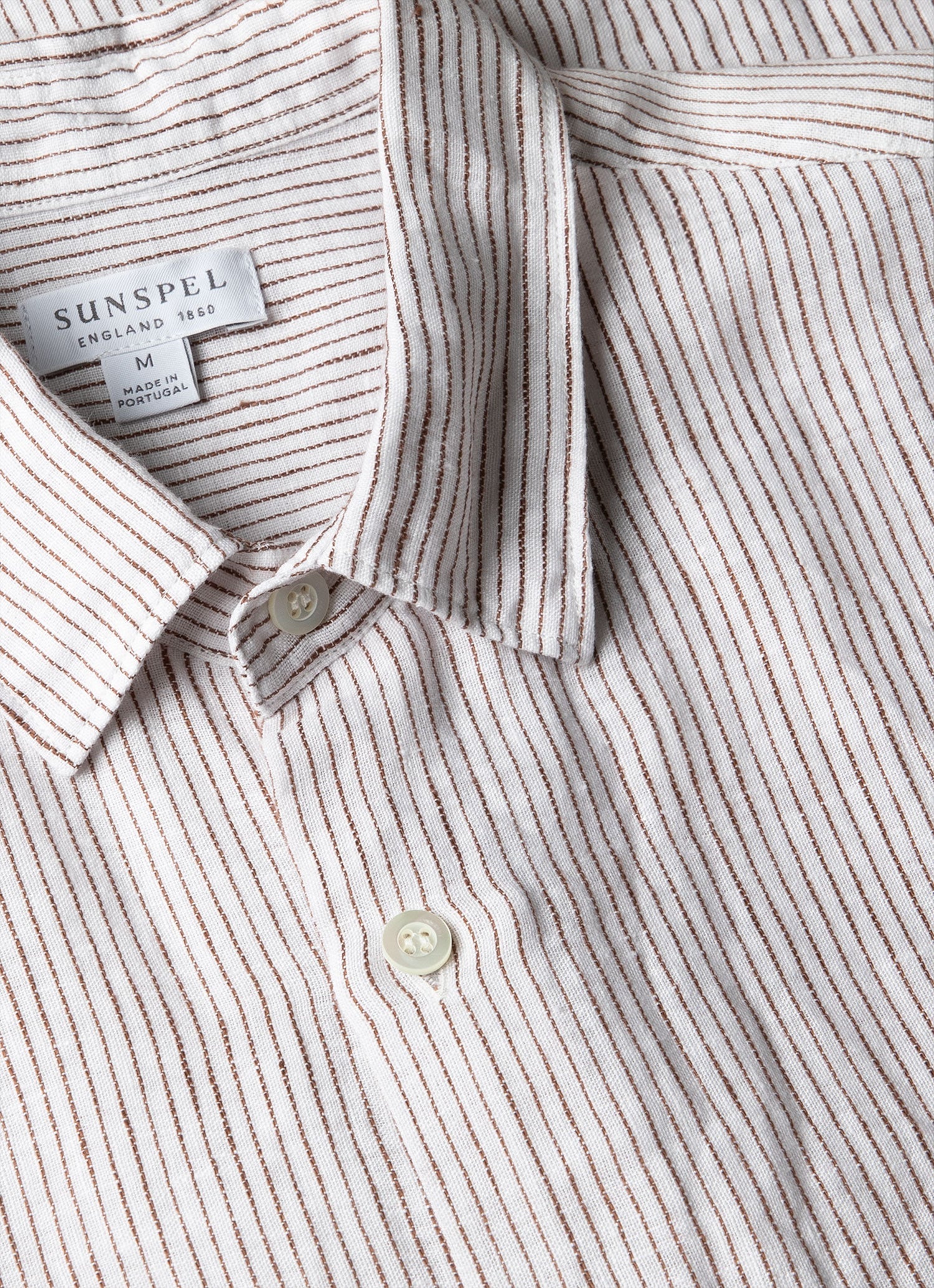 Men's Short Sleeve Linen Shirt in White/Dark Chocolate