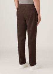 Men's Cotton Cashmere Drawstring Trouser in Truffle