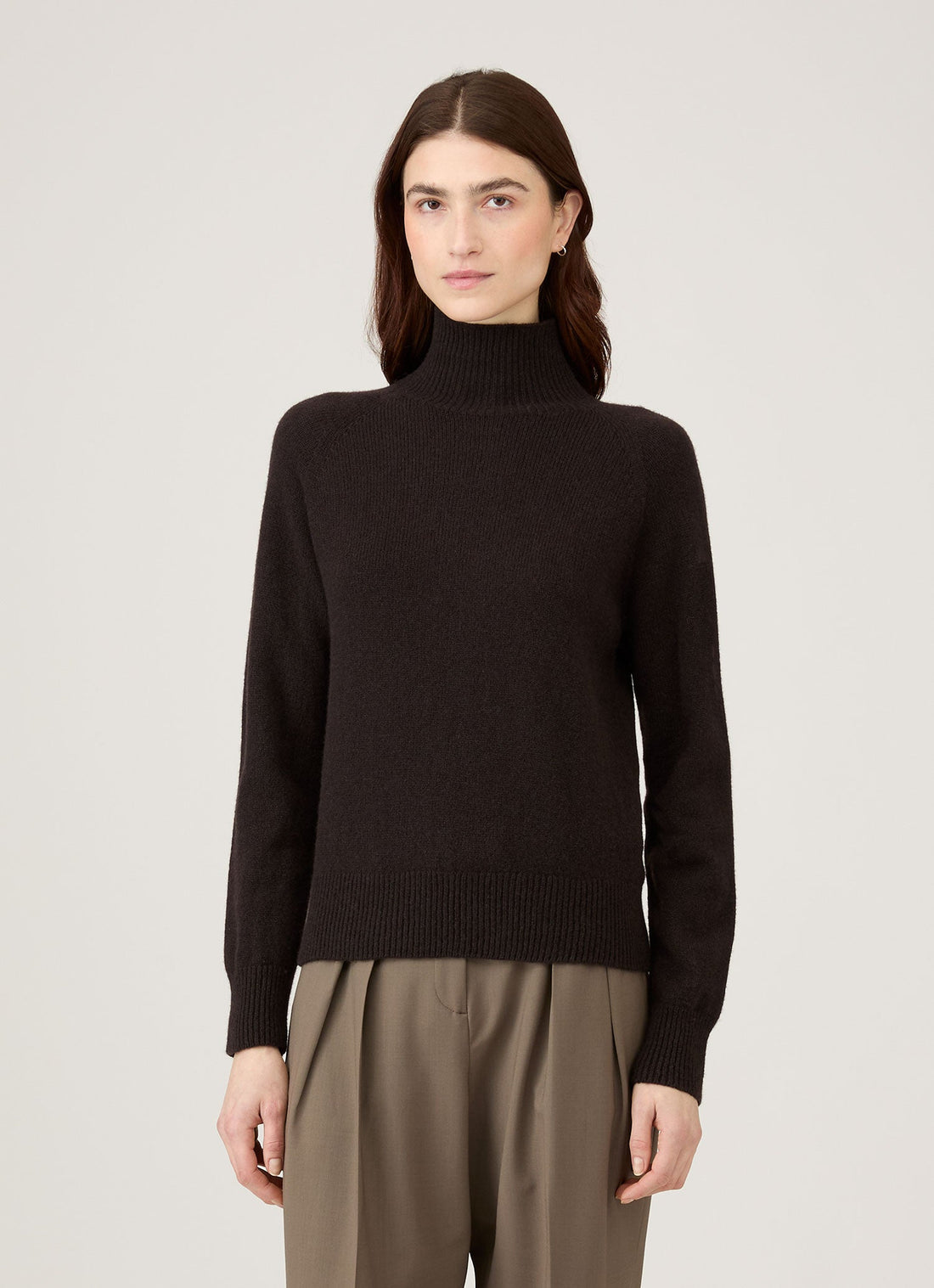 Women's Lambswool Funnel Neck Jumper in Truffle
