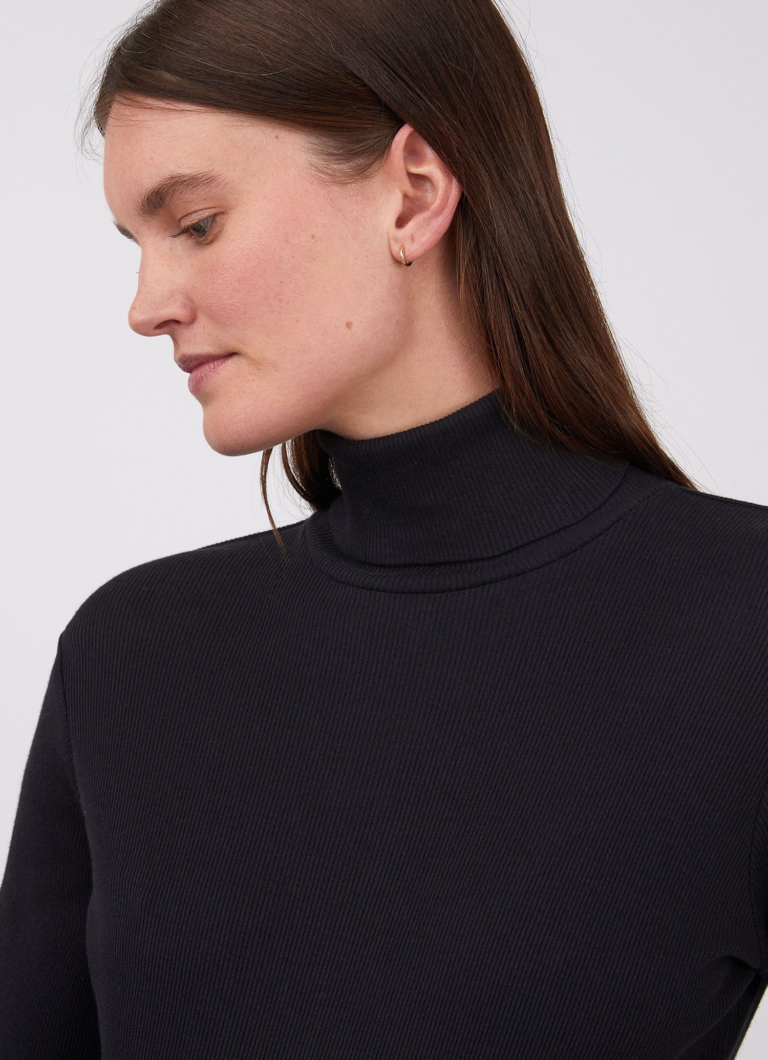 Women's Rib Roll Neck T-shirt in Black