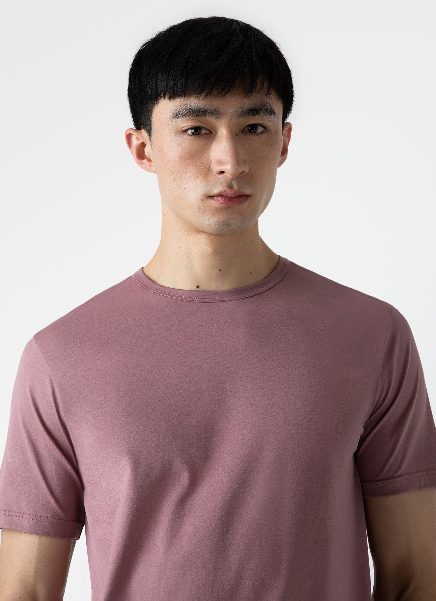 Men's Classic T-shirt in Vintage Pink