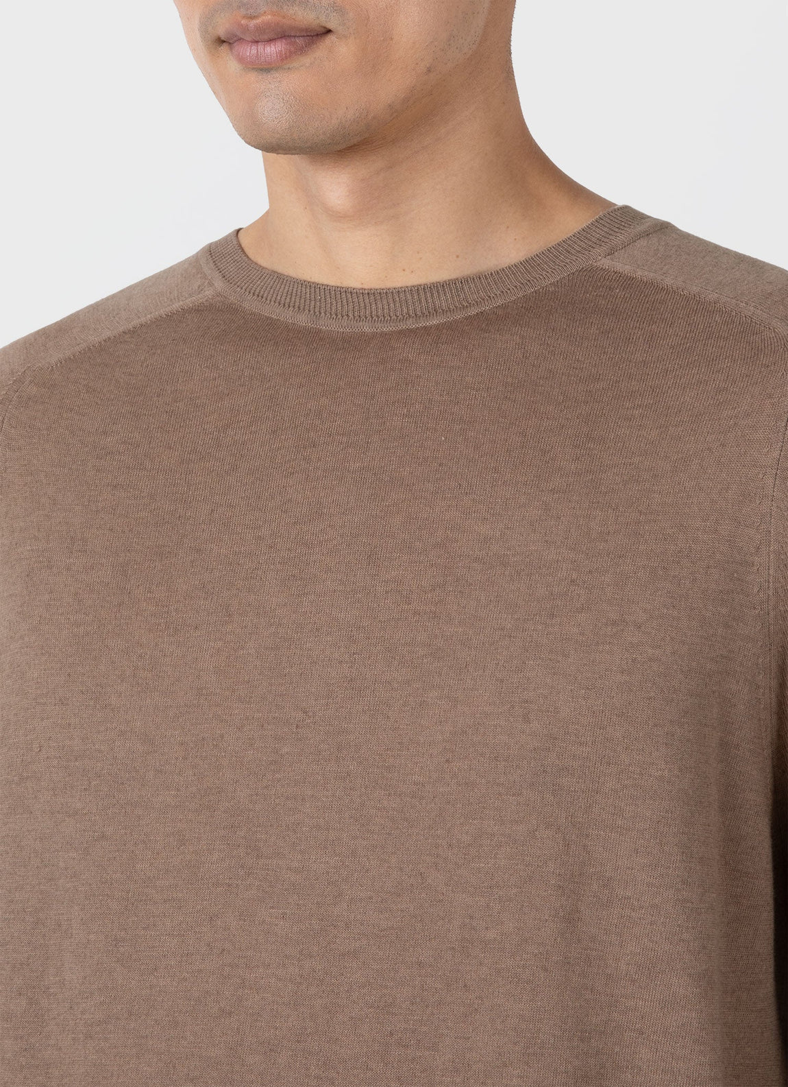 Men's Sea Island Cashmere Crew Neck Jumper in Oat