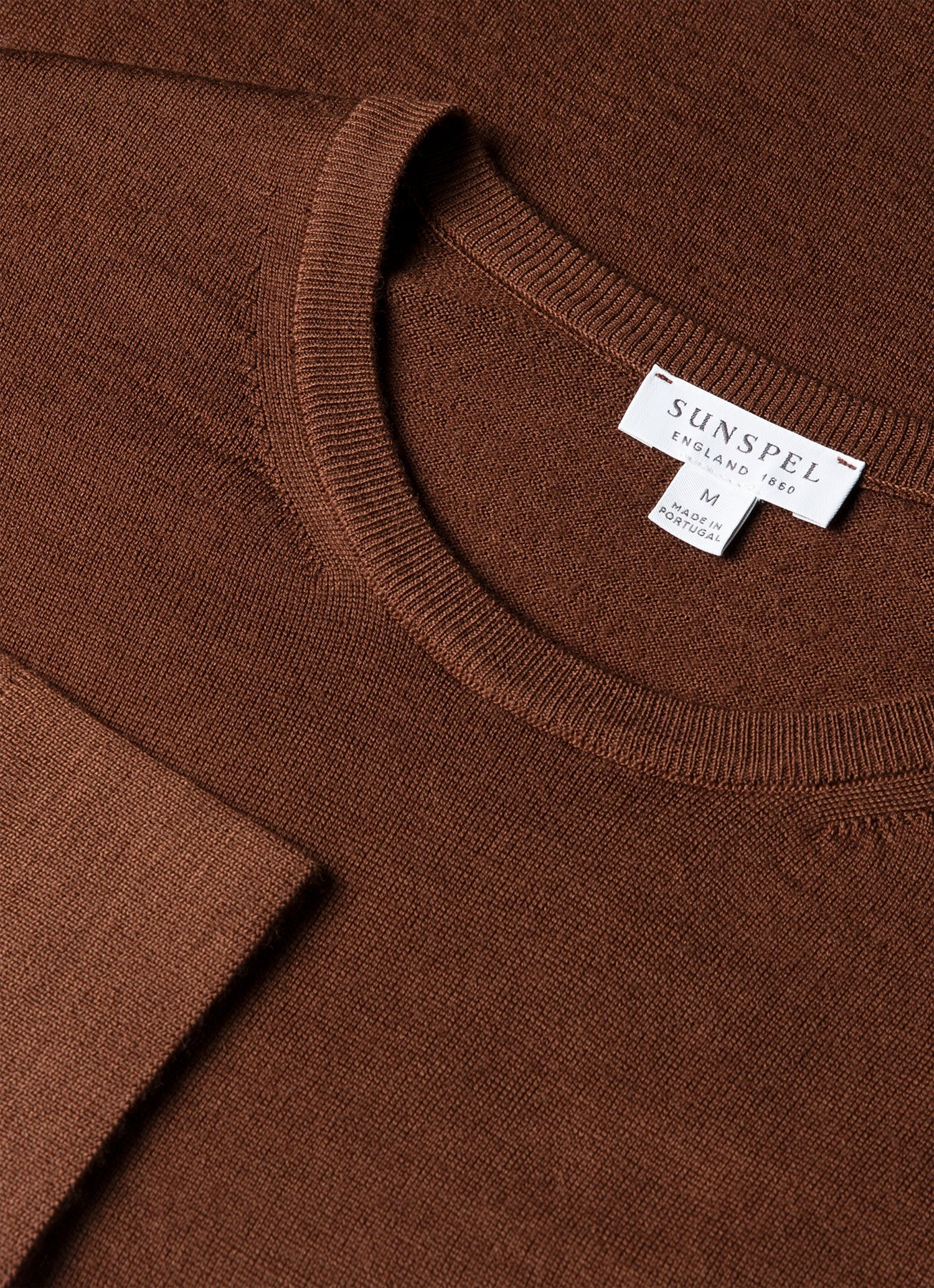 Men's Extra-Fine Merino Jumper in Chestnut