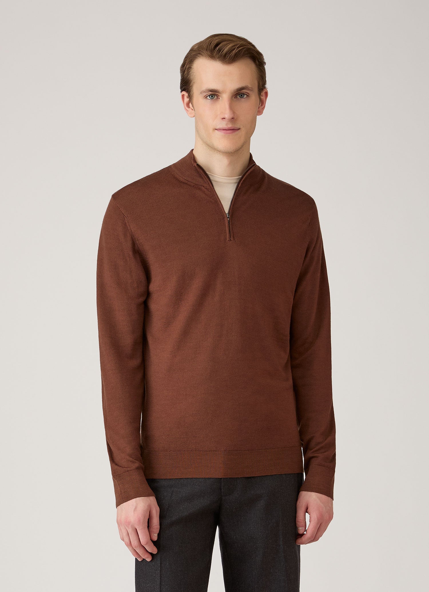 Men's Extra-Fine Merino Half Zip Jumper in Chestnut