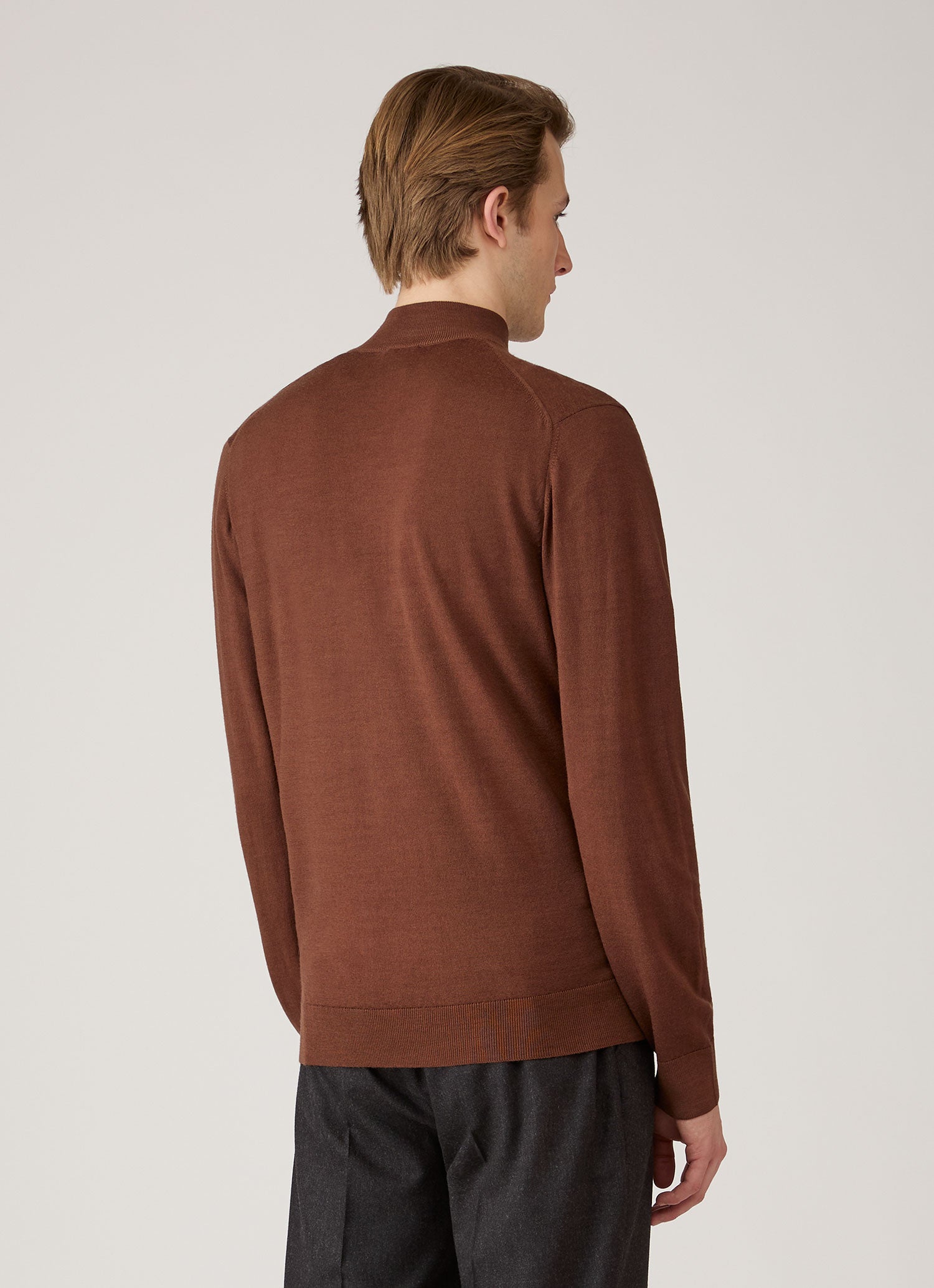 Men's Extra-Fine Merino Half Zip Jumper in Chestnut