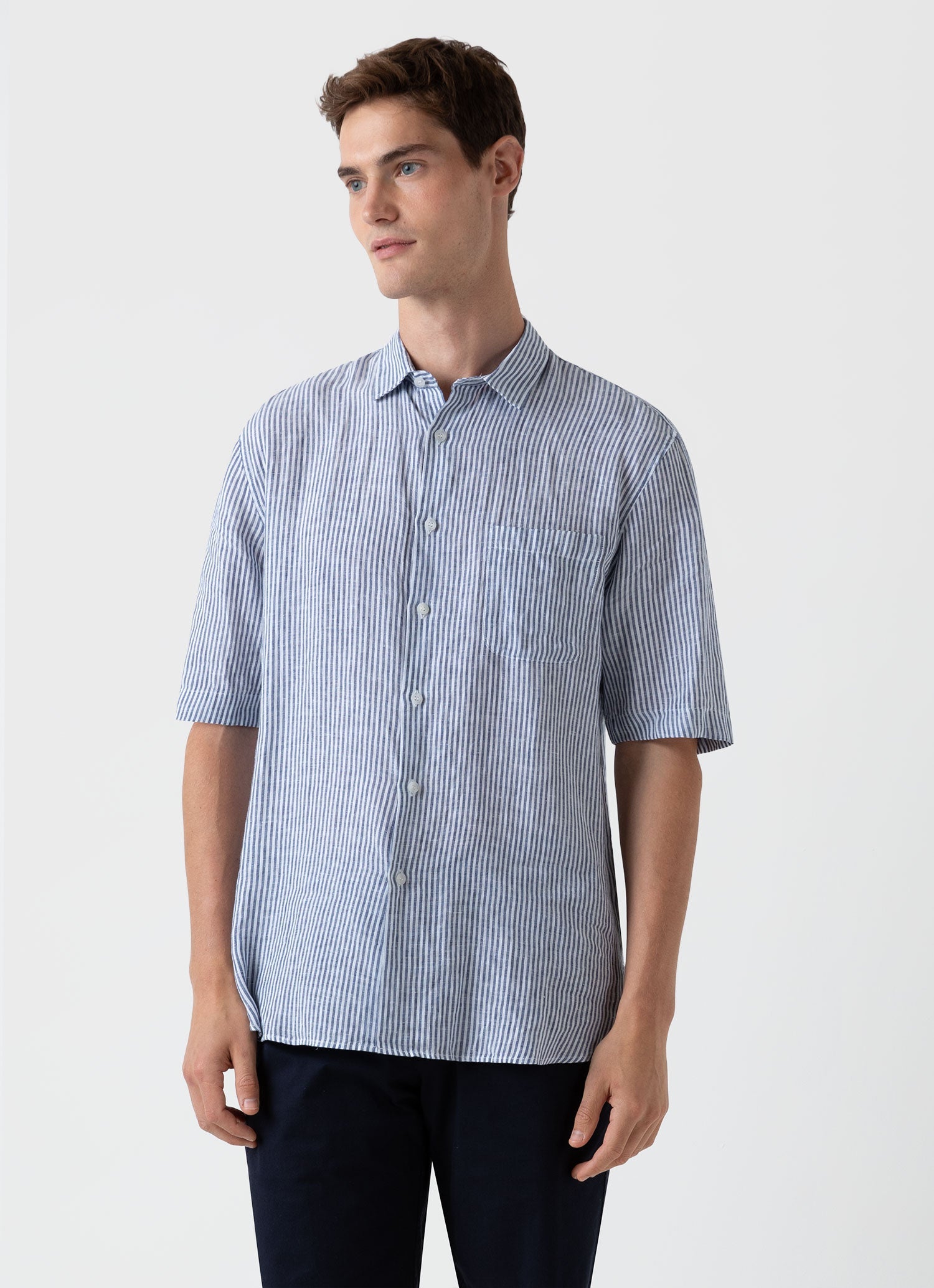 Men's Short Sleeve Linen Shirt in Navy/White Classic Stripe