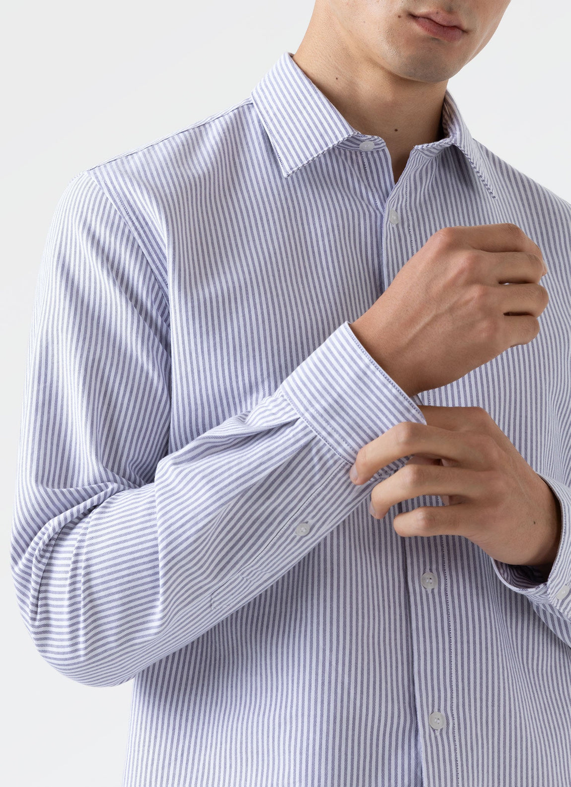 Men's Oxford Shirt in White/Navy