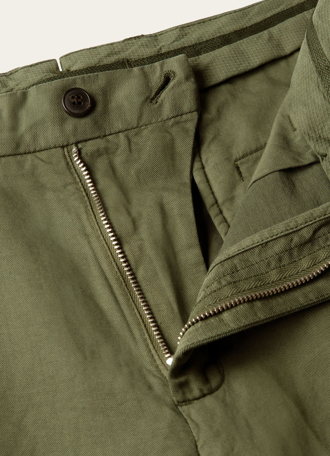 Men's Cotton Linen Two-Piece Suit in Deep Olive