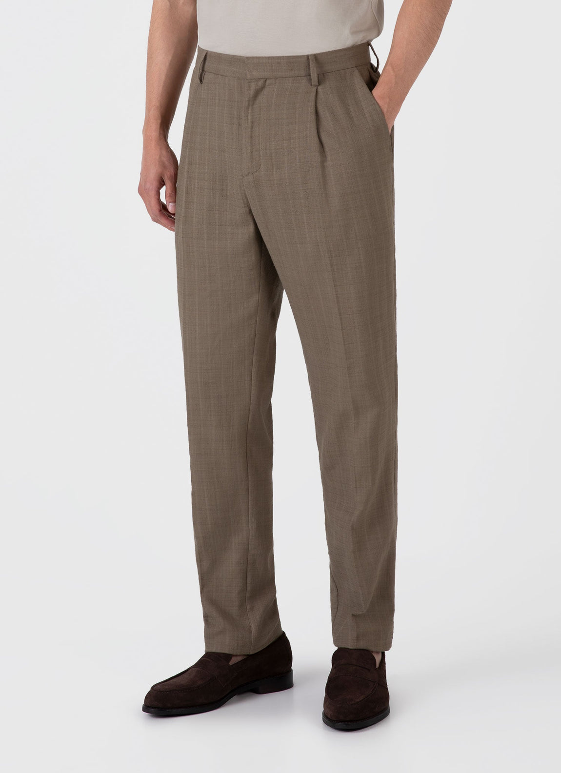 Men's Cotton Raffia Pleat Trouser in Dark Stone