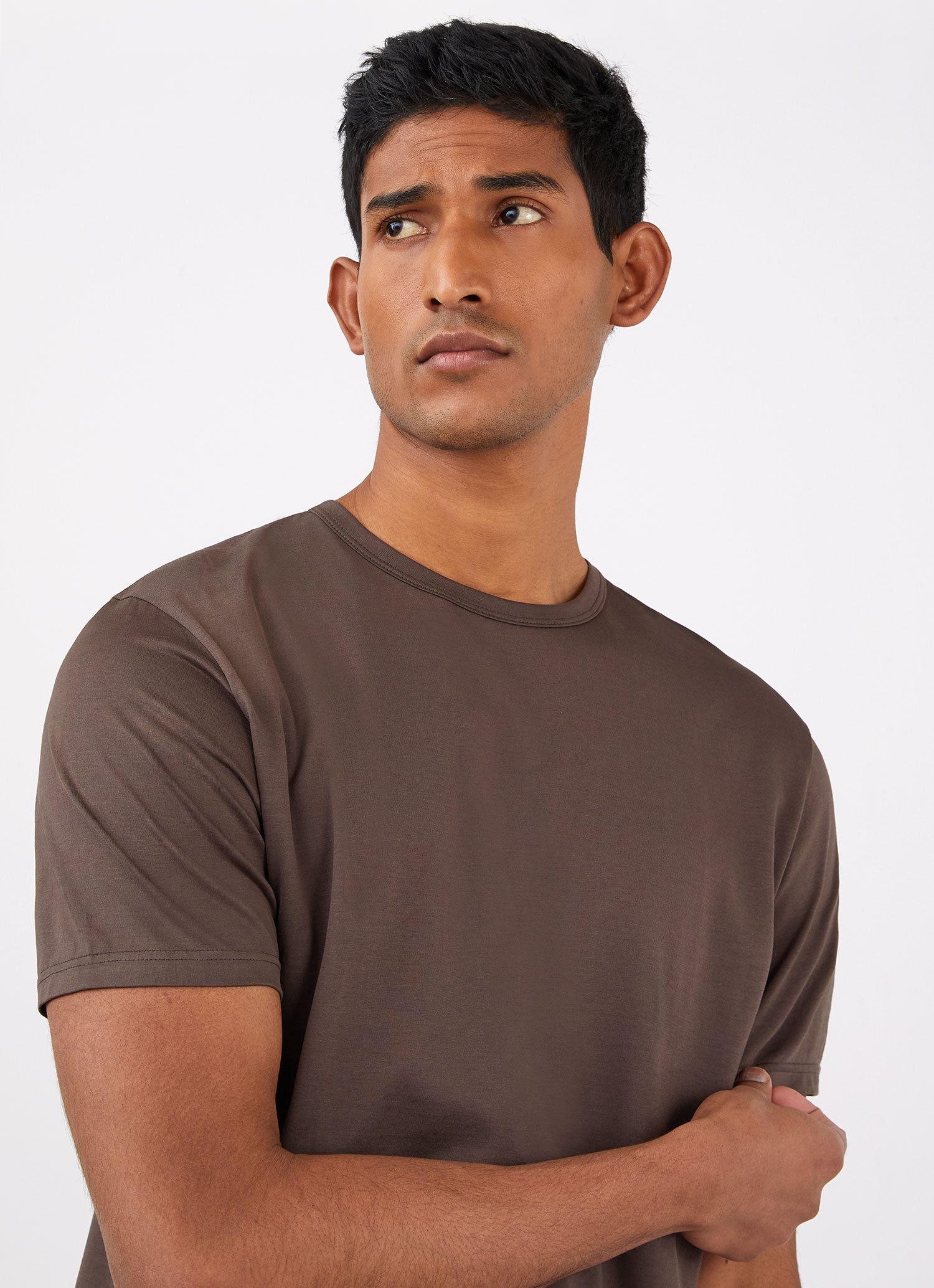 Men's Classic T-shirt in Dark Walnut