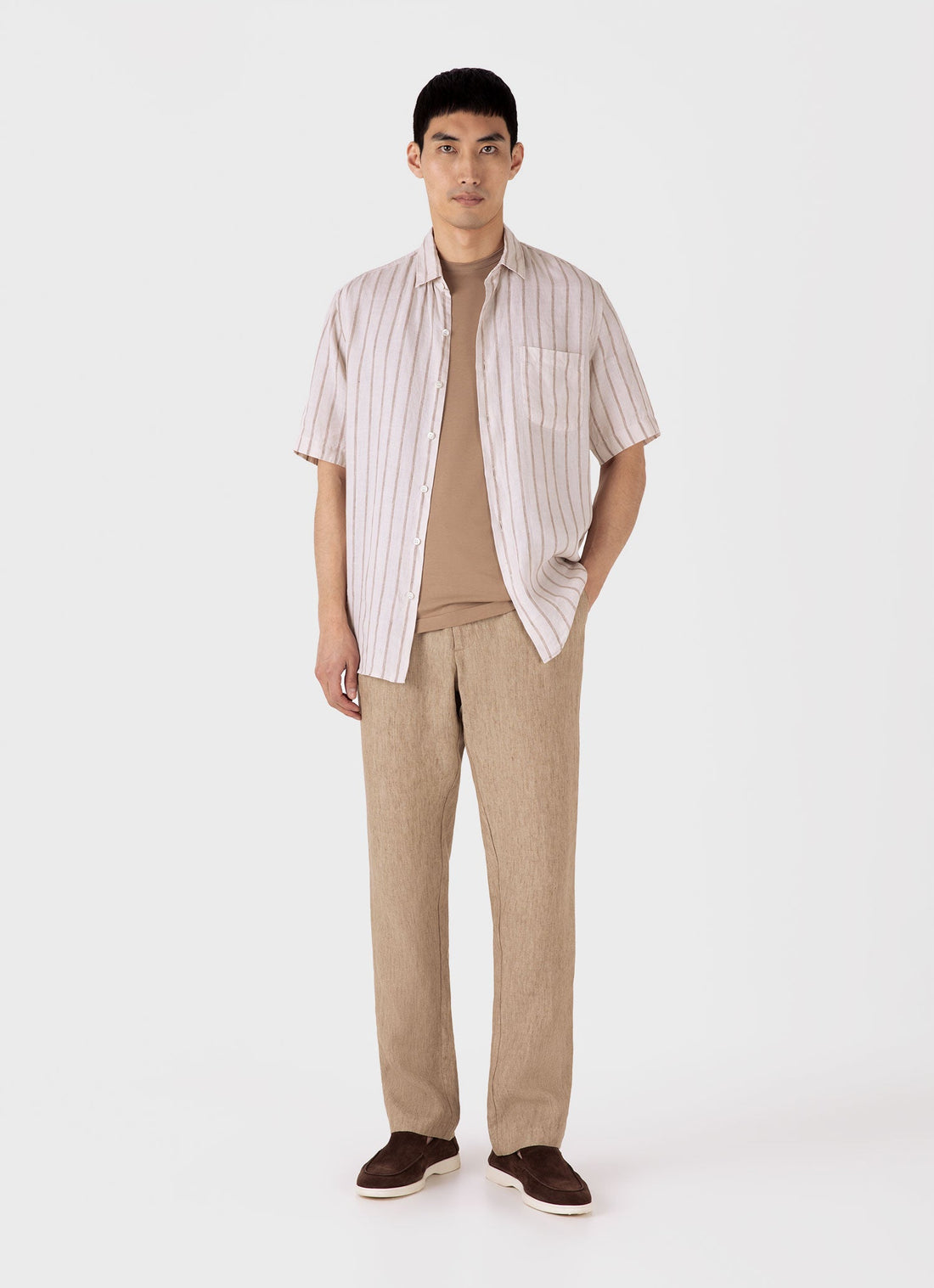 Men's Classic T-shirt in Dune