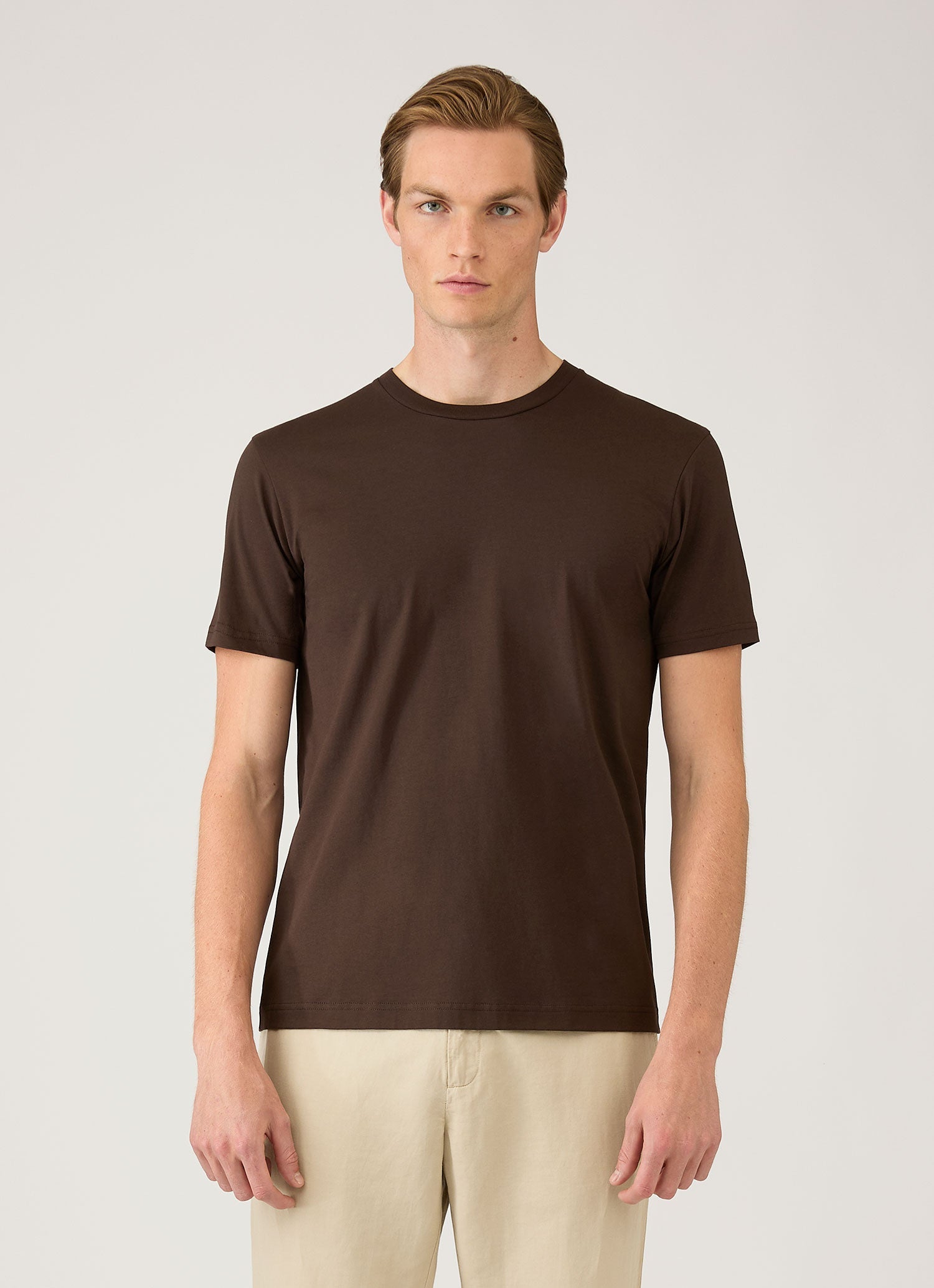 【deres】Bridget 半袖ブラウスchocolate Men's Riviera Midweight T-shirt in Dark Chocolate | Sunspel