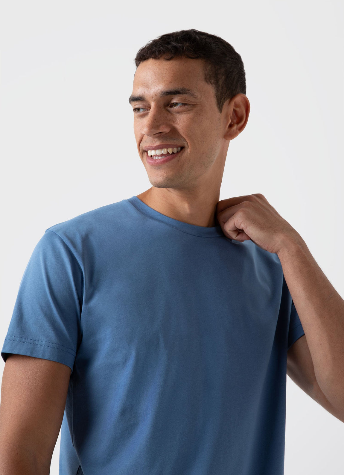 Men's Riviera T-shirt in Bluestone