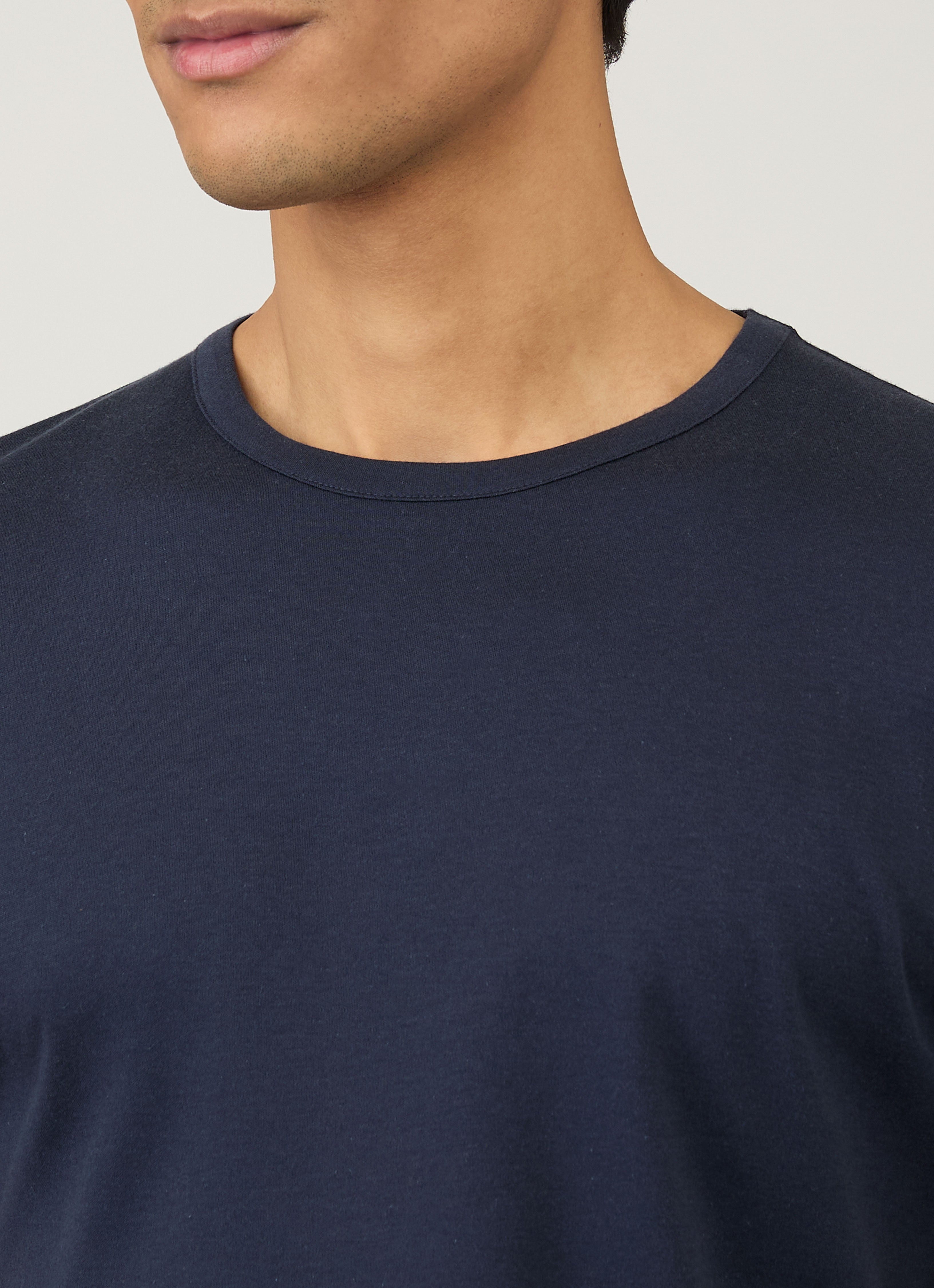 Men's Sea Island Cotton T-shirt in Navy | Sunspel