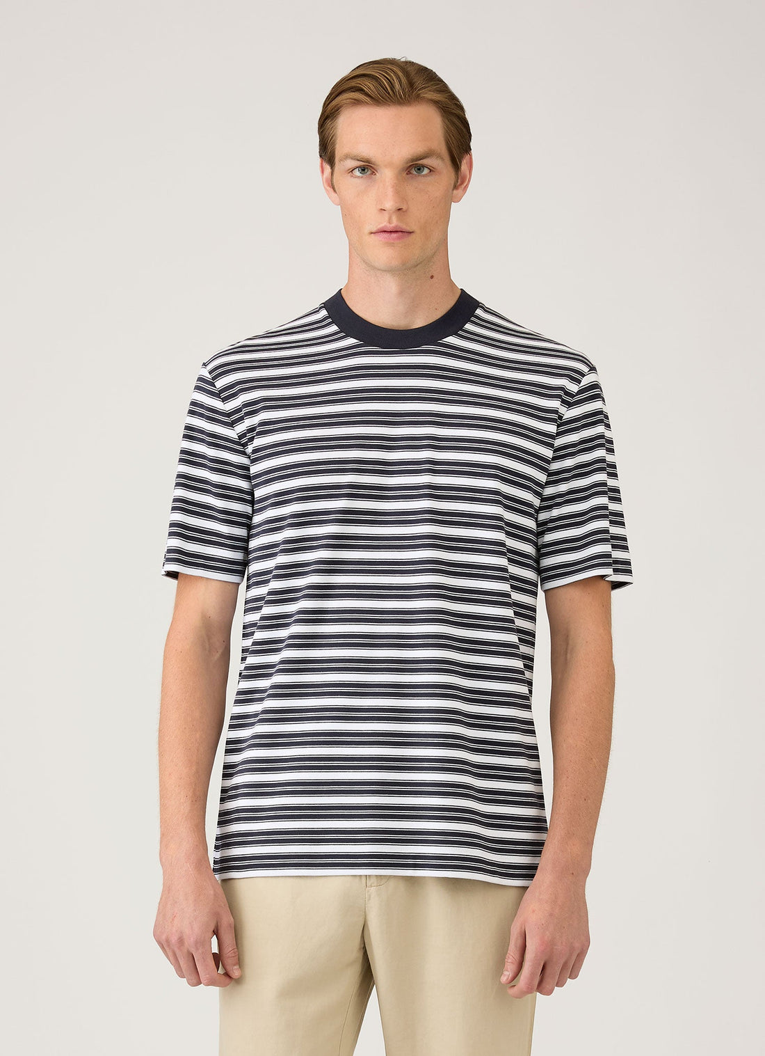 Men's Relaxed Fit Heavyweight T-shirt in White/Navy