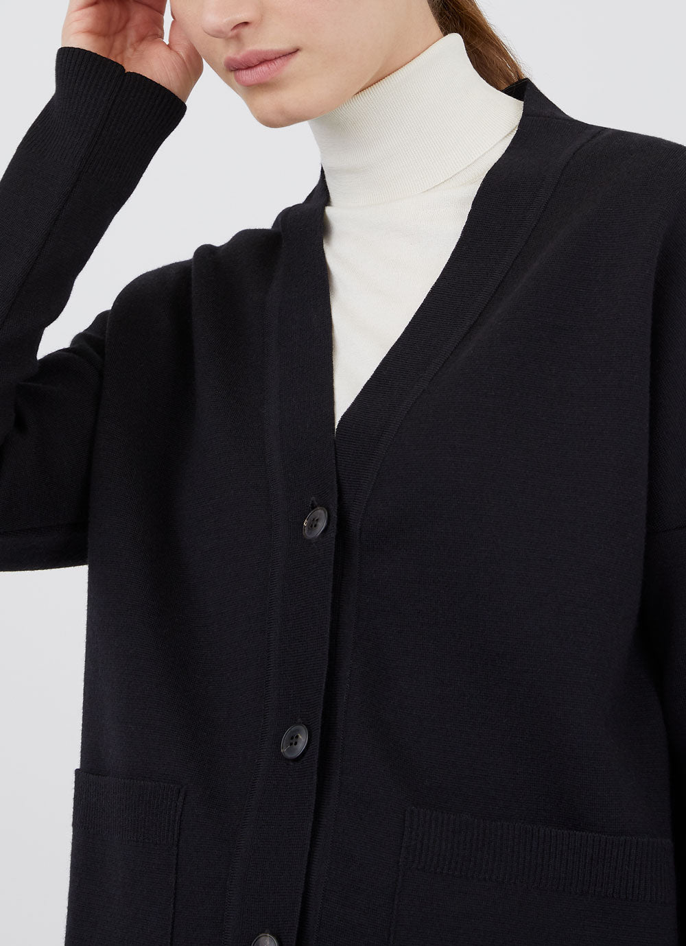 Women's Boxy Merino Cardigan in Black