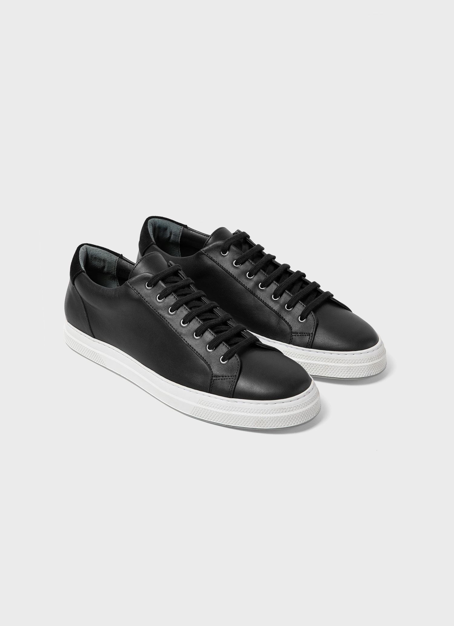 Women s Leather Tennis Shoe in Black Sunspel