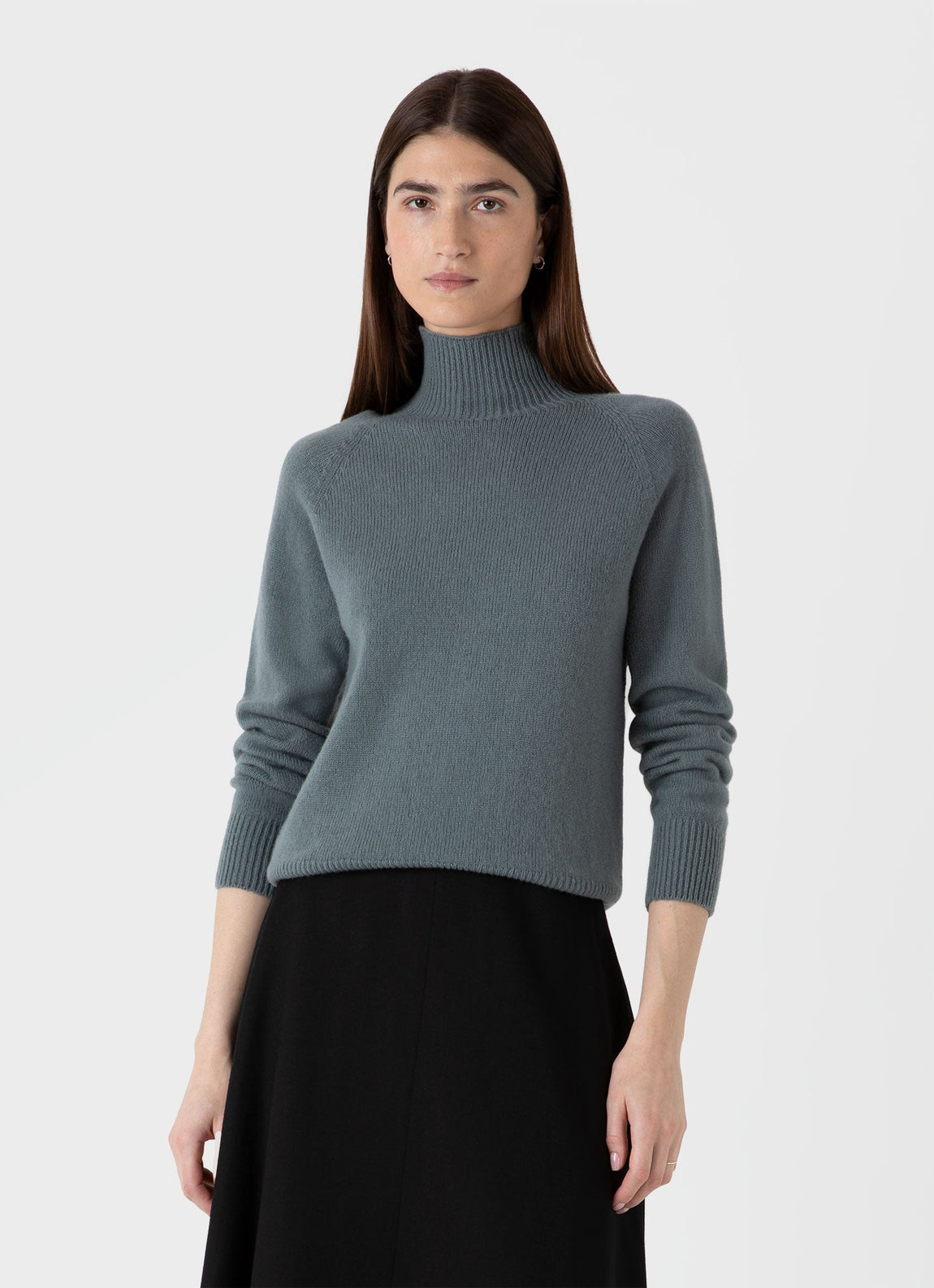 Women's Lambswool Funnel Neck Jumper in Smoke Green