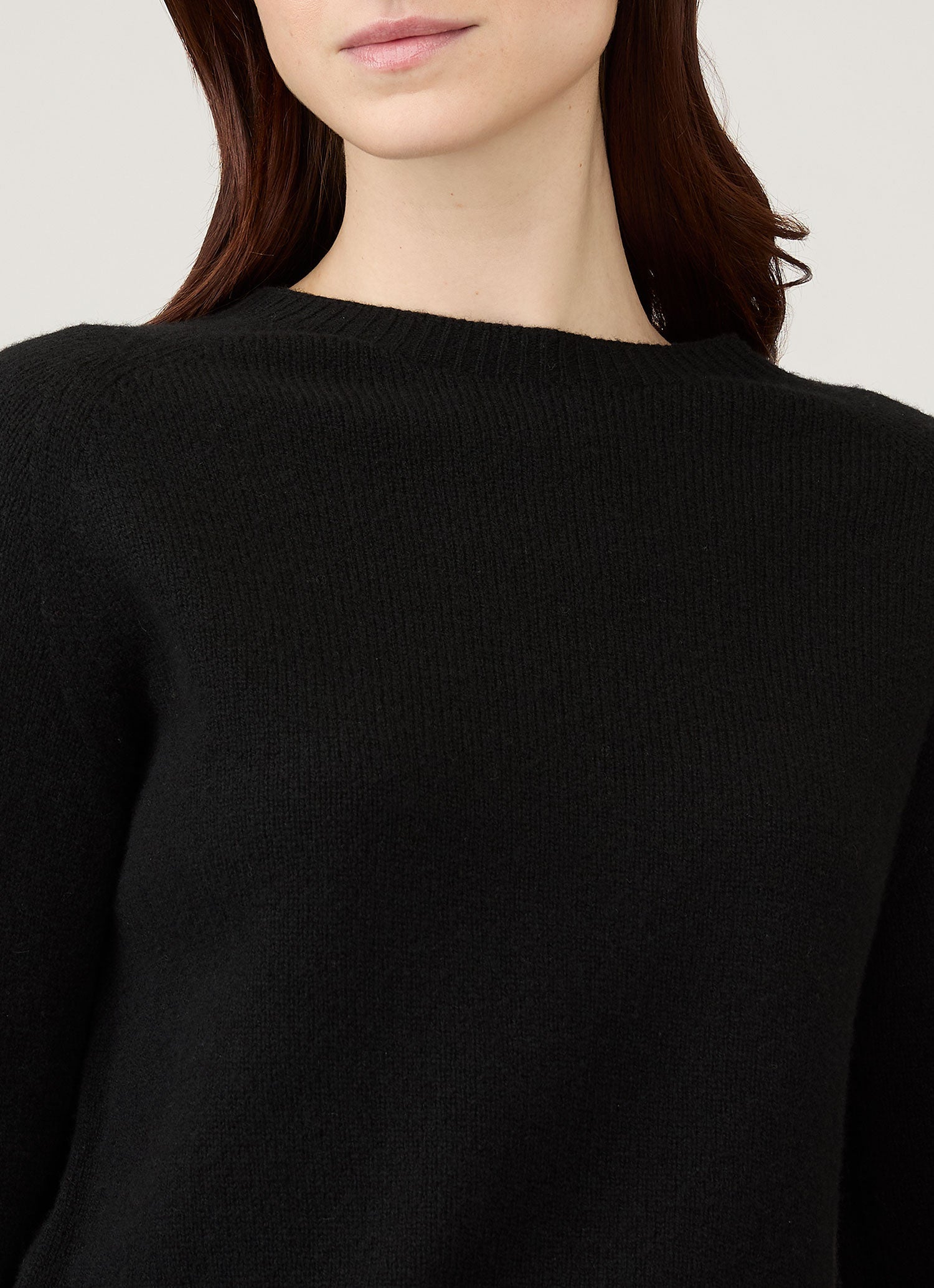 Women's Lambswool Crew Neck Jumper in Black