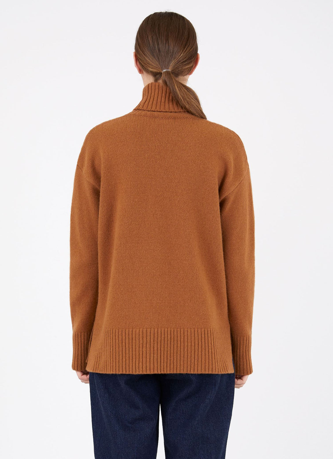 Women's Relaxed Roll Neck Jumper in Mushroom