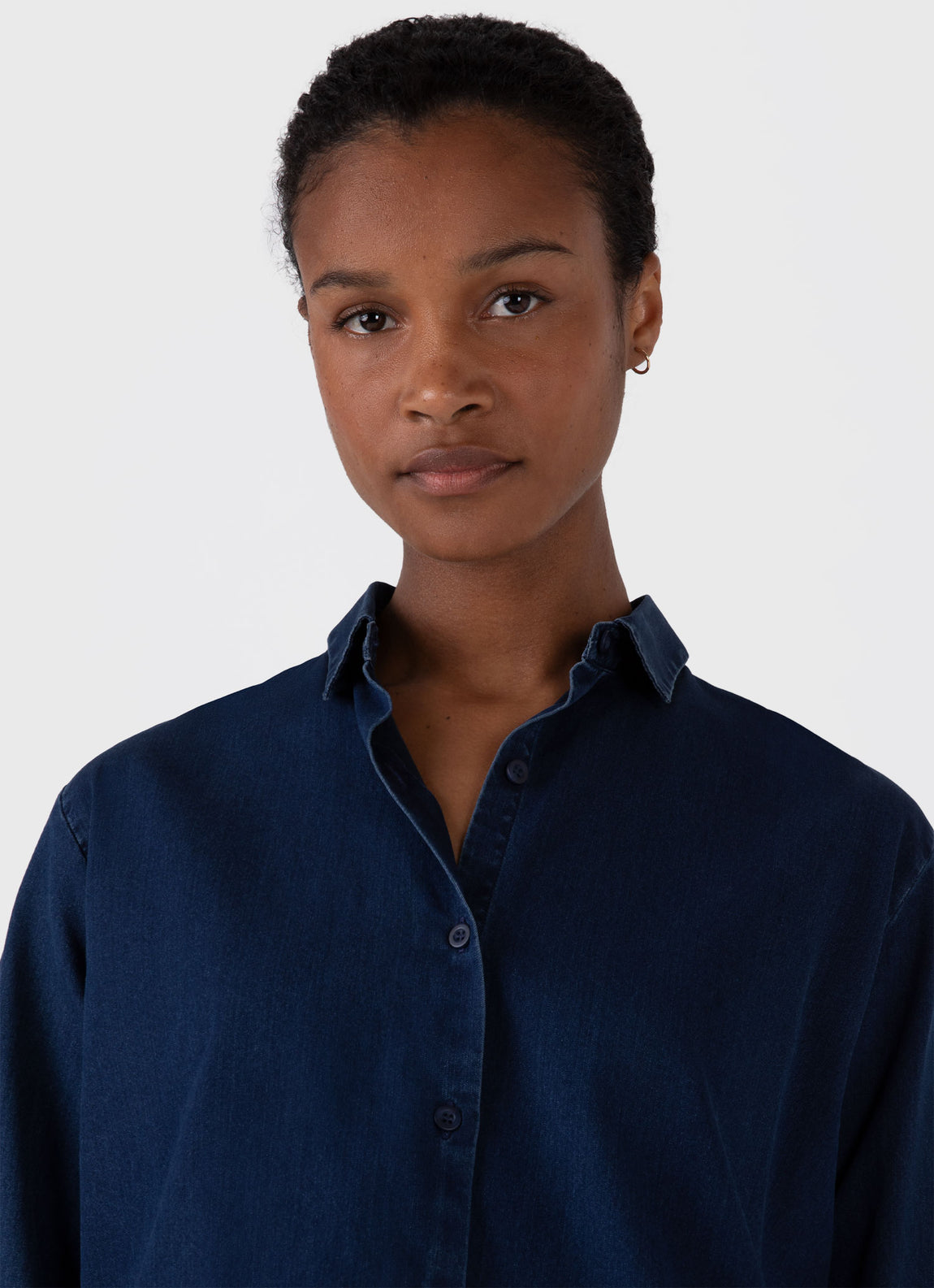 Women's Denim Rinse Shirt in Indigo