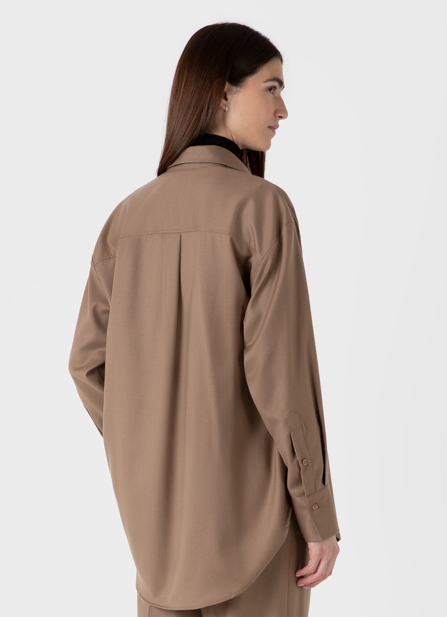 Women's Oversized Wool Flannel Shirt in Light Camel | Sunspel