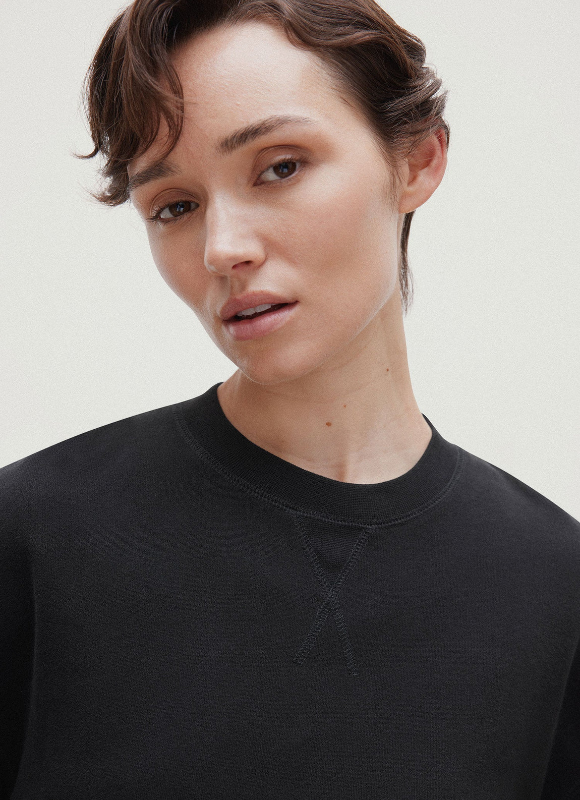 Women's Relaxed Loopback Sweatshirt in Black