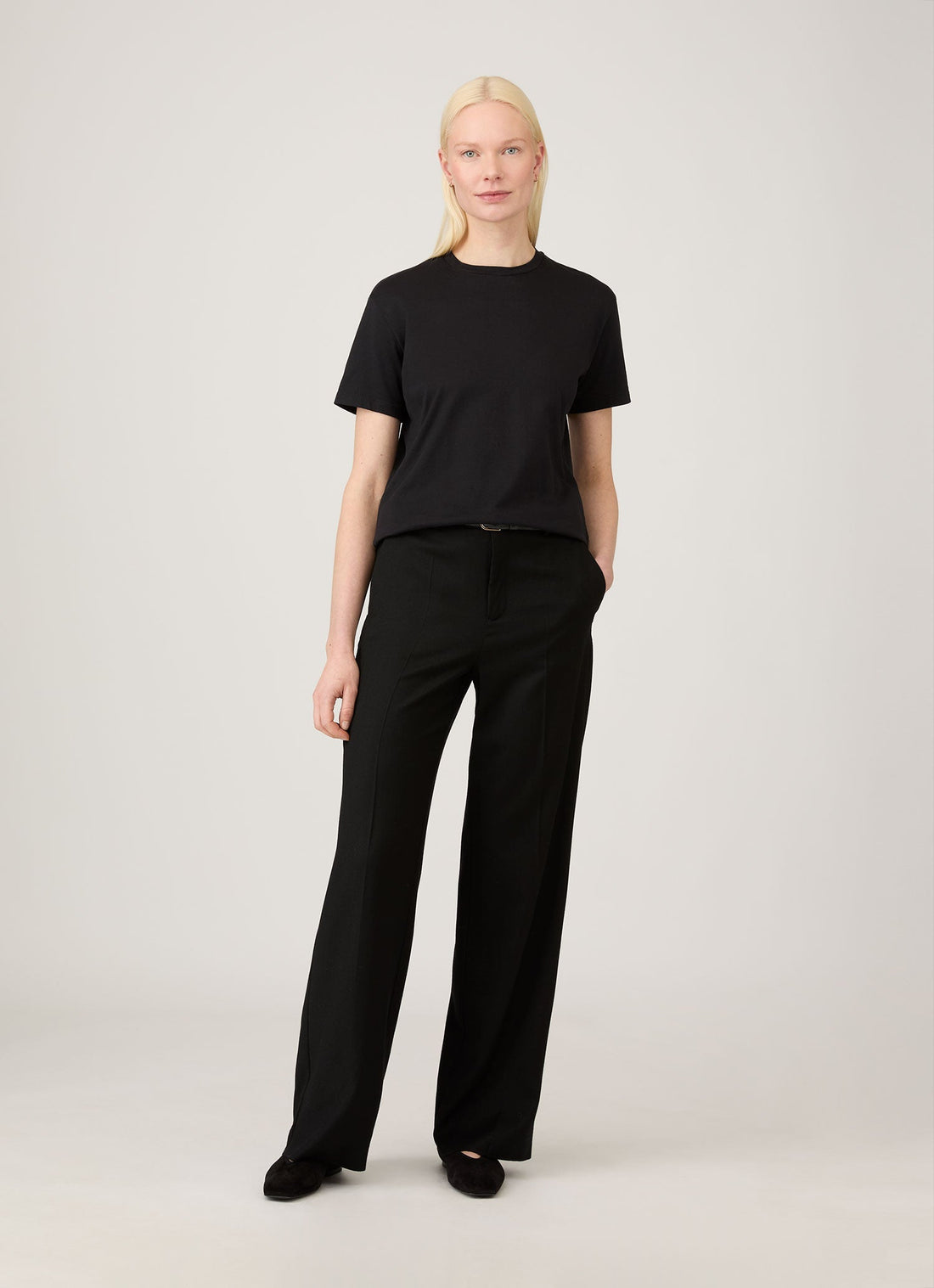 Women's Boy Fit T-shirt in Black