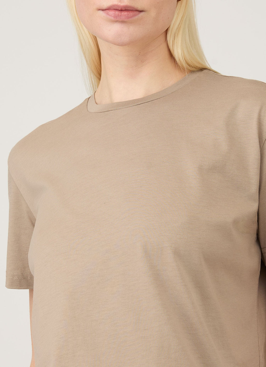 Women's Boy Fit T-shirt in Mink