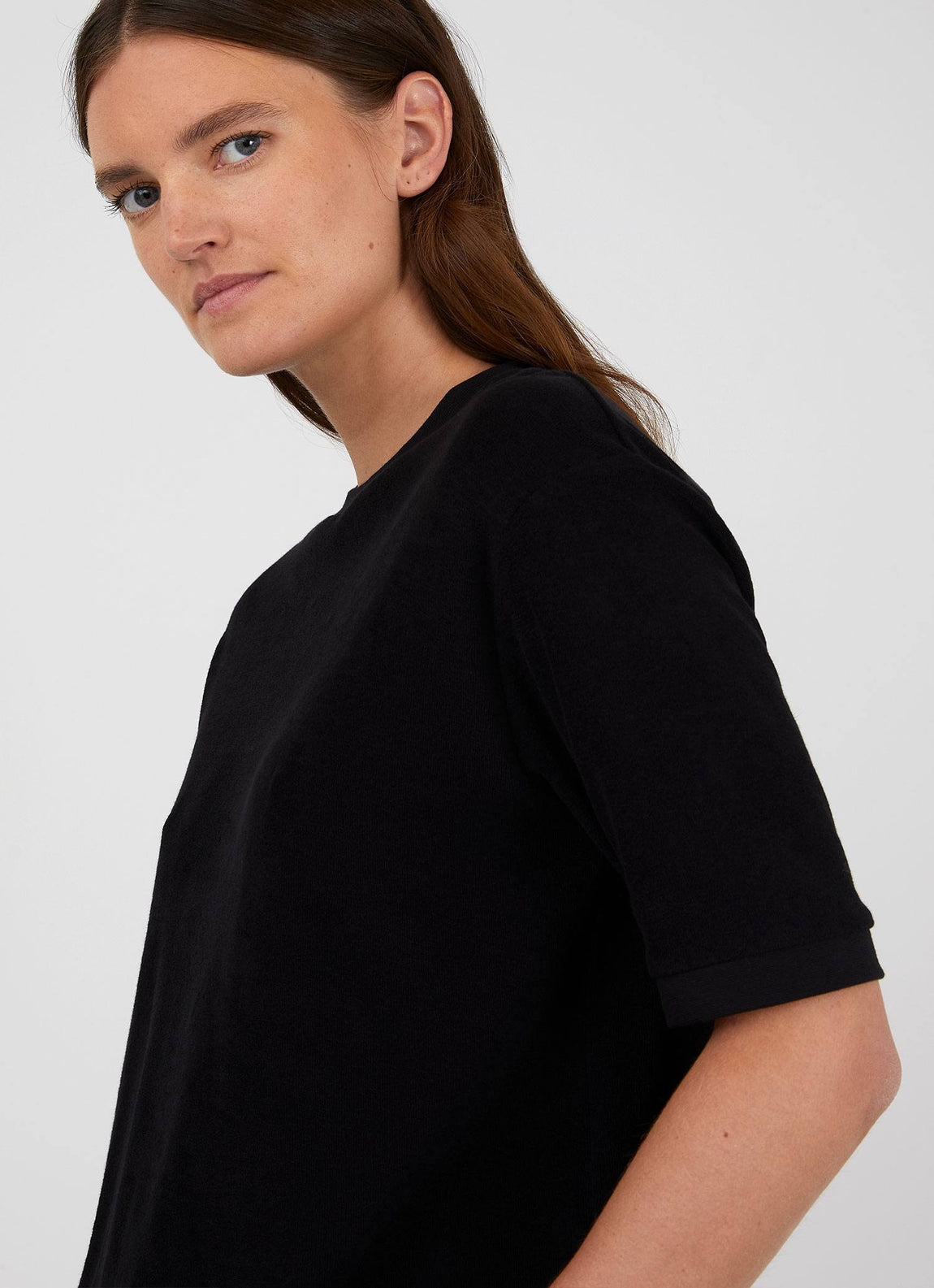 Women's Towelling T-shirt in Black | Sunspel