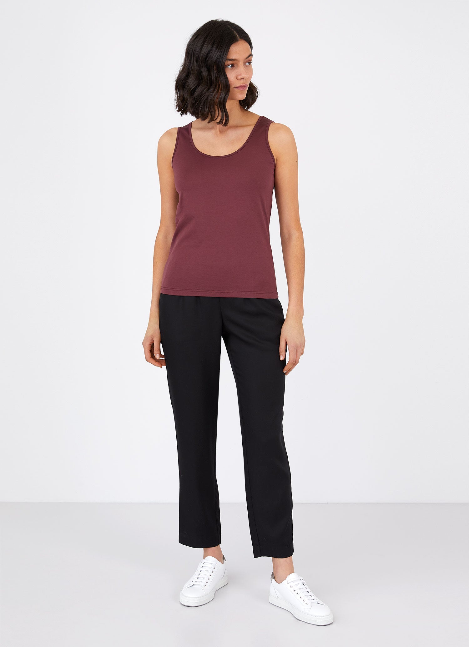 Women's Classic Vest in Oxblood